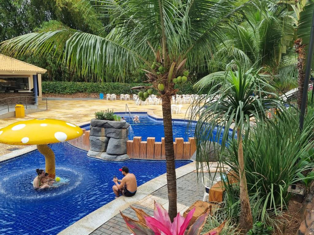 Bazén v ubytování Flat 317 Golden Dolphin Express nebo v jeho okolí