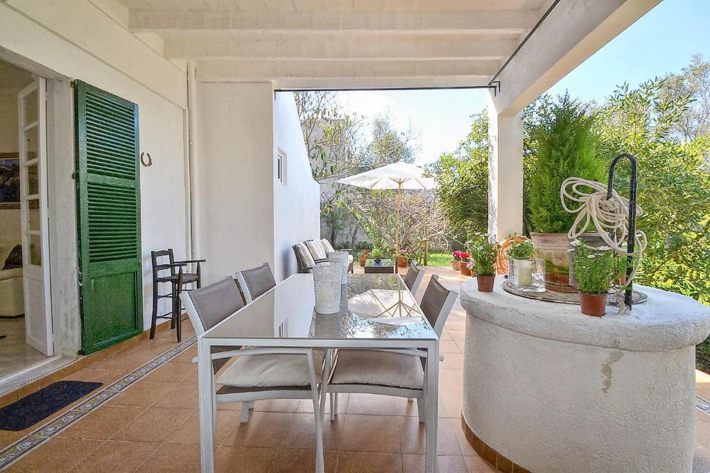 A balcony or terrace at Tres Pins
