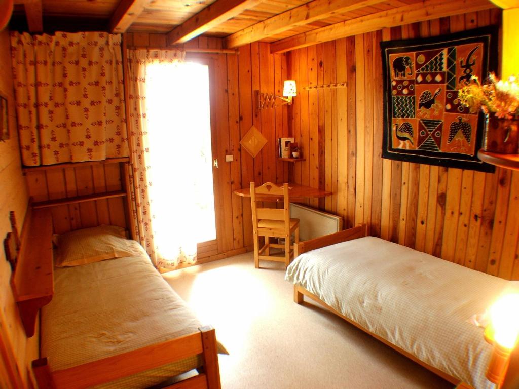 Chalet Le Paradou - Double Room With Mountain View