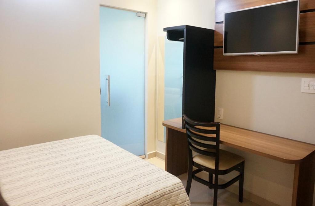  Economy Master Hotel