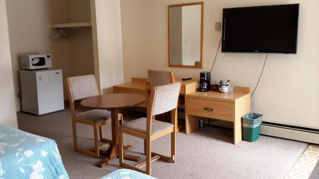 Kuchyň nebo kuchyňský kout v ubytování Mountain View Motel
