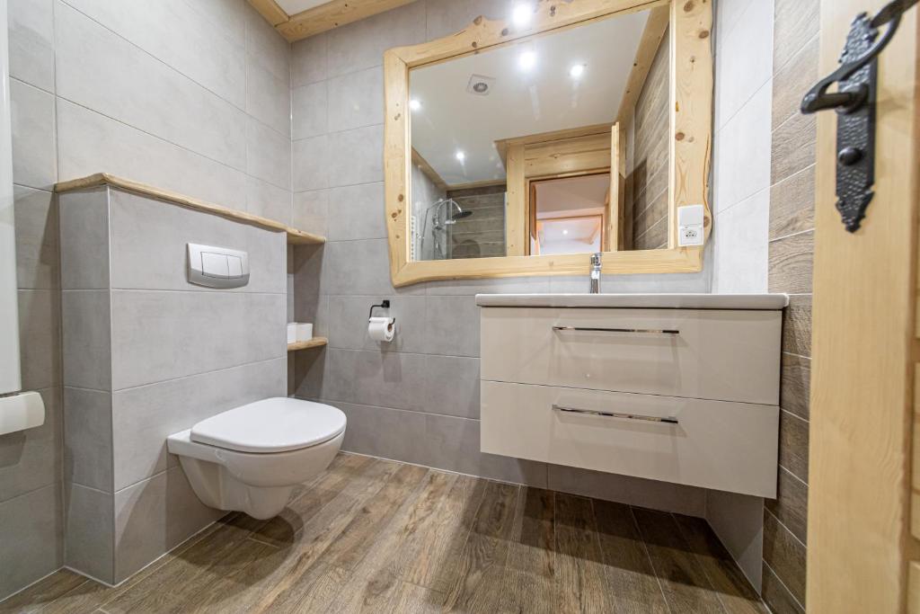 Kúpeľňa v ubytovaní Apartamenty Zakopiańska Polana