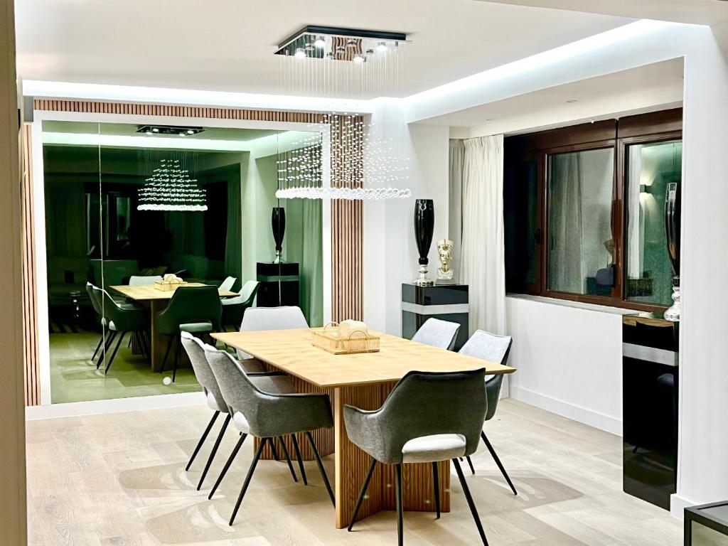 Cathedral Boutique by Lugo Collection - 9