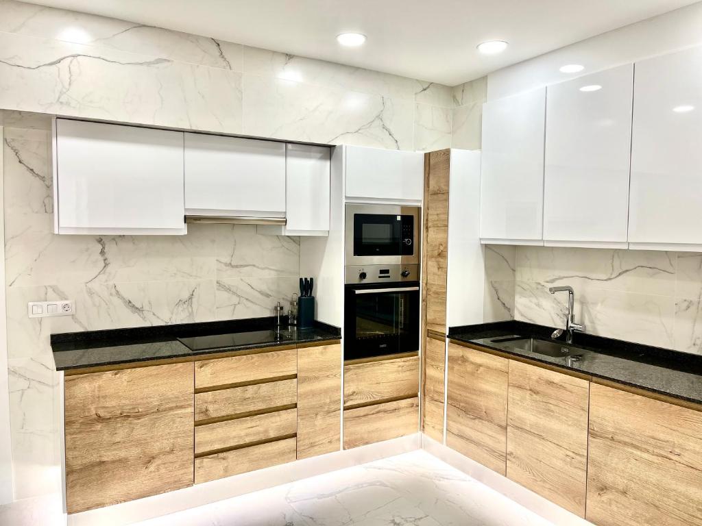 Cathedral Boutique by Lugo Collection - 10