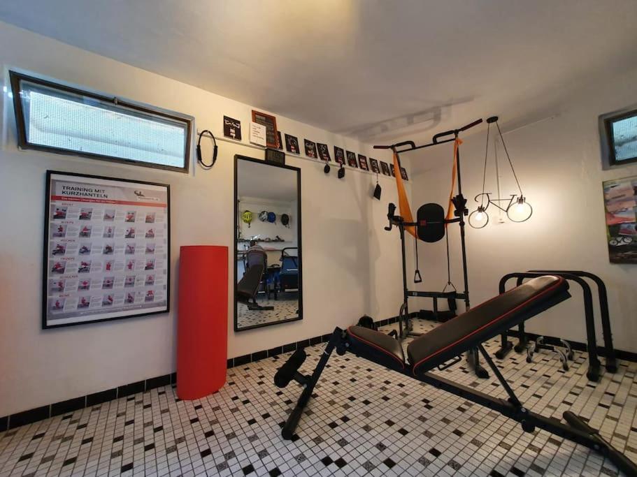 Fitness centrum a/nebo fitness zařízení v ubytování Apartment in Swiss Chalet Träumli