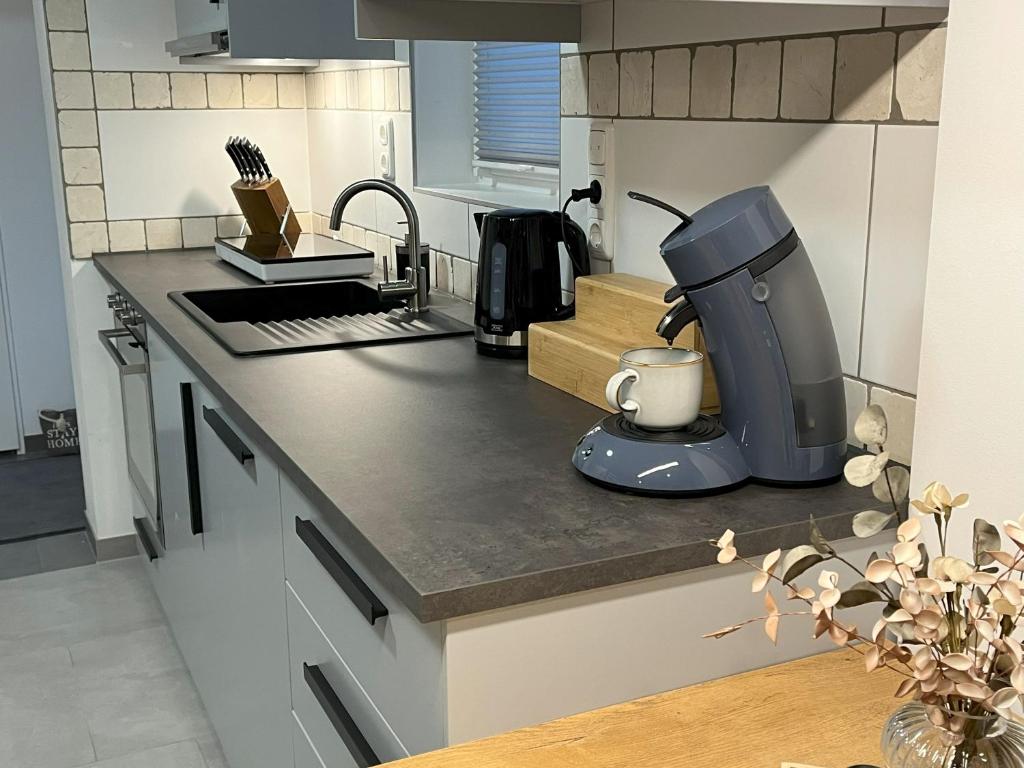 Kuchyň nebo kuchyňský kout v ubytování Phantasialand, Therme, Köln, Bonn, Arbeitsplatz, Bäckerei um die Ecke