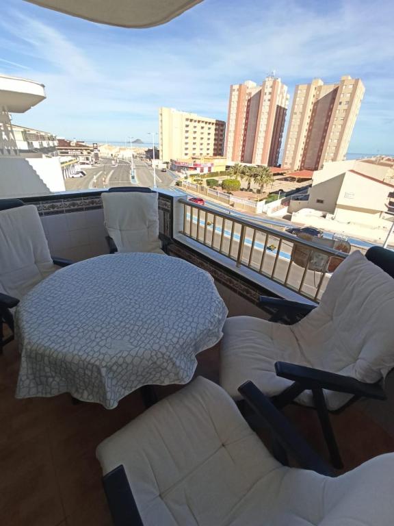 https://cf.bstatic.com/xdata/images/hotel/max1024x768/512215093.jpg?k=4b676fcbc2914afe4e6d4f28a13a82b56b9bf3d615c5a10cadf9dafbfac53555&o=&hp=1