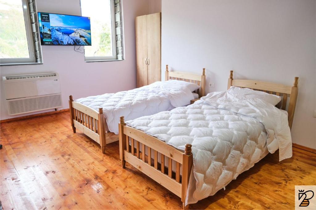Xhaferri Guesthouse - Image 2