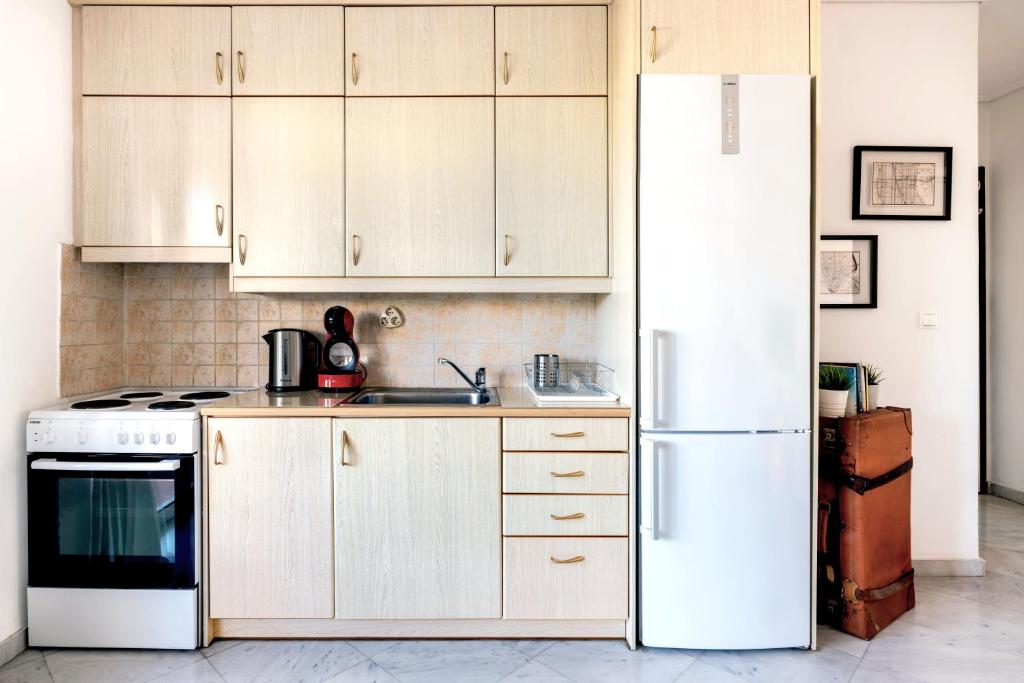 Boutique52 Luxury Apartments - 11