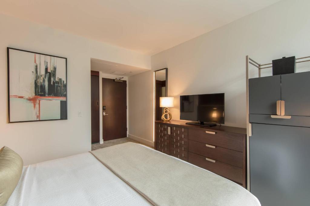 Marriott Vacation Club®, New York City  - King Room With City View