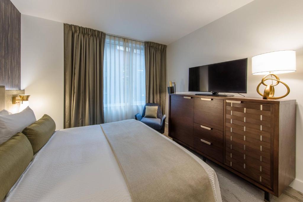 Marriott Vacation Club®, New York City  - Queen Room