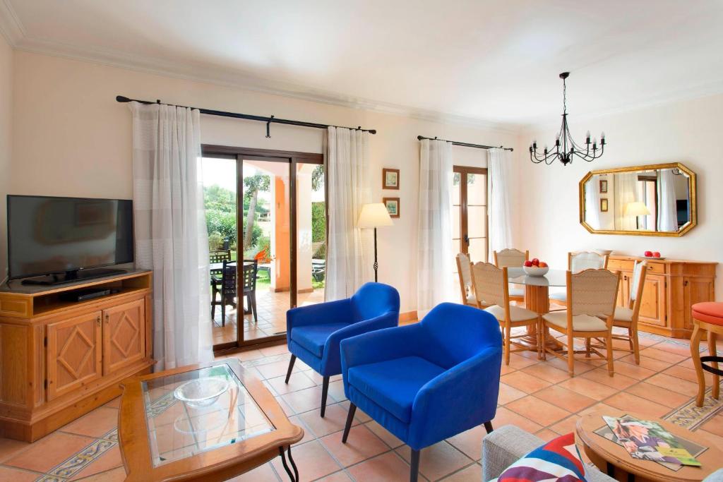 A television and/or entertainment centre at Marriott’s Club Son Antem