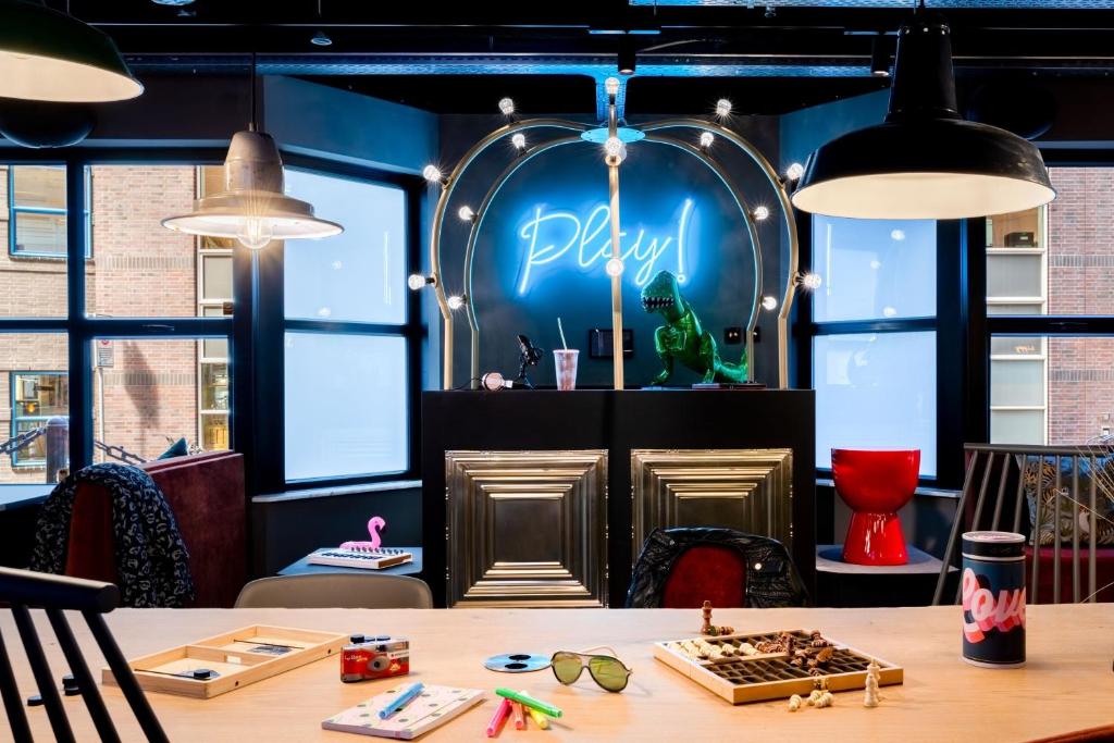 Moxy The Hague - Resim 27