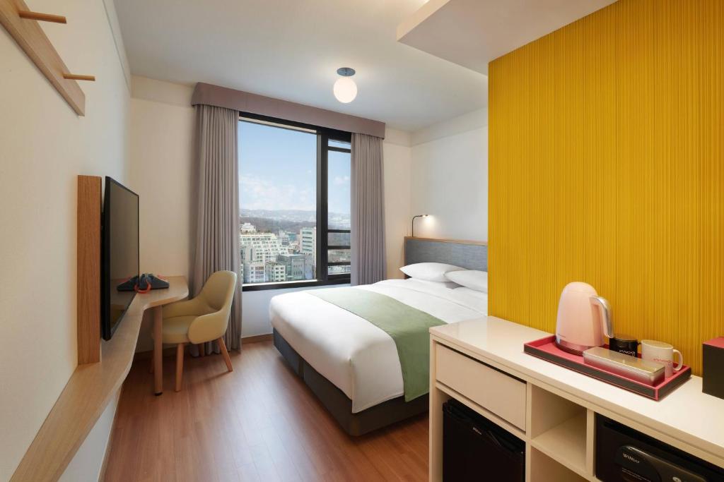 Moxy Seoul Insadongにあるベッド
