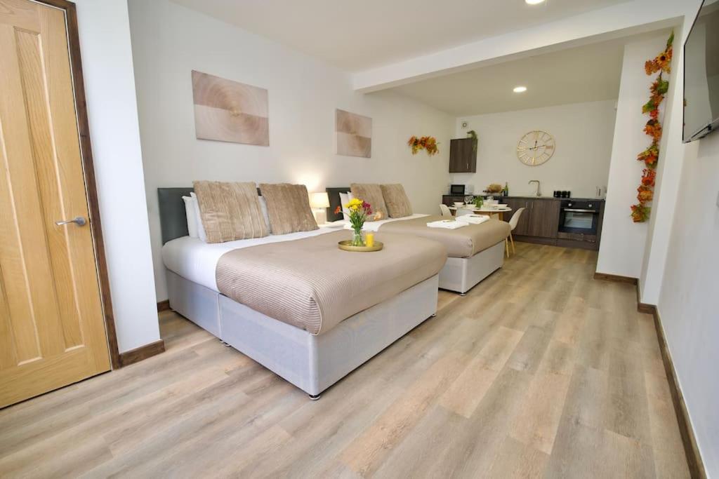 Matlock Studio 1 Coventry, Coventry (updated prices 2024)