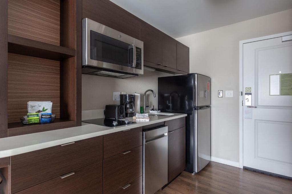 TownePlace Suites by Marriott Naples photo