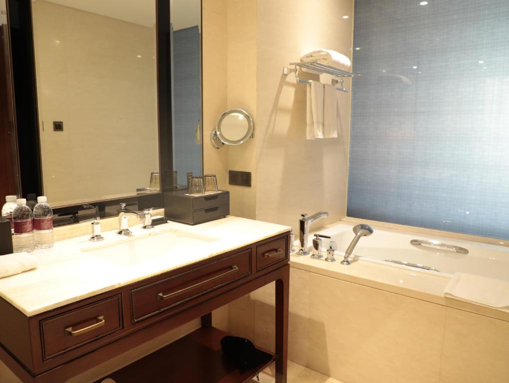 Koupelna v ubytování Sheraton Shanghai Jiading Hotel