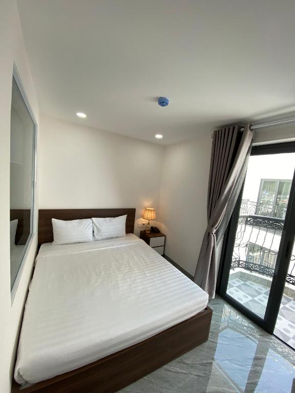 DGV Tower - Suri House Nha Trang - King Room With Sea View