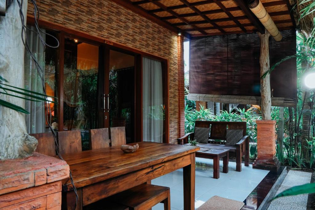 Posezení v ubytování Way Ubud by Prasi