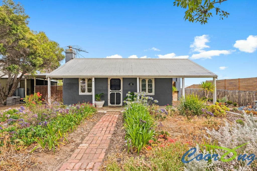 Hyde Cottage, Meningie (updated prices 2024)