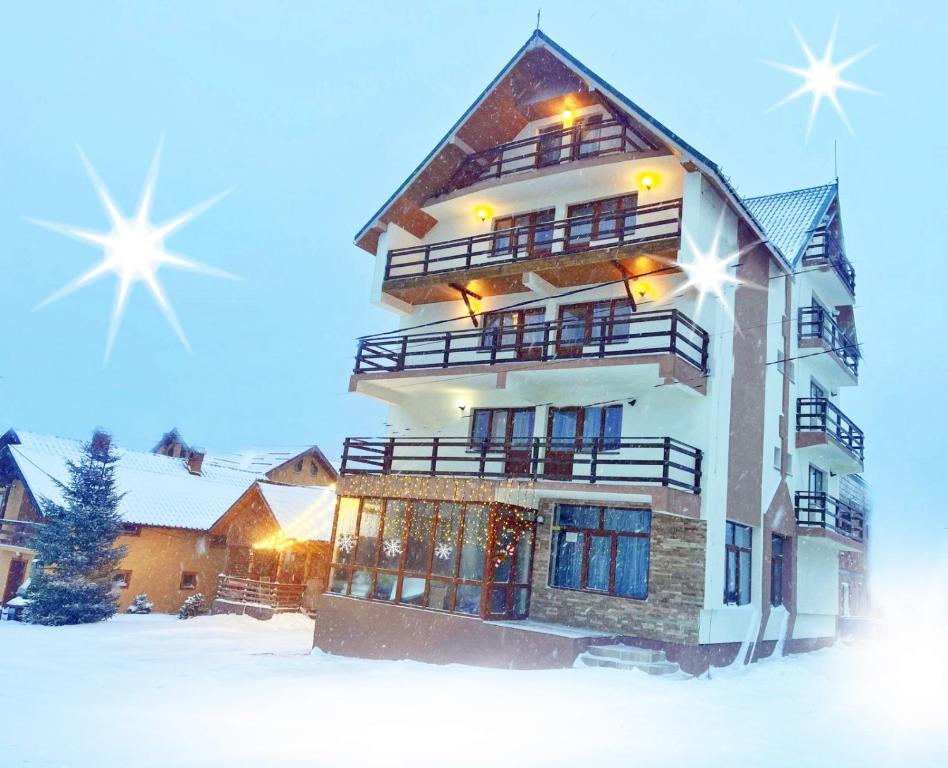 Casa de Vacanta Marjacu en invierno