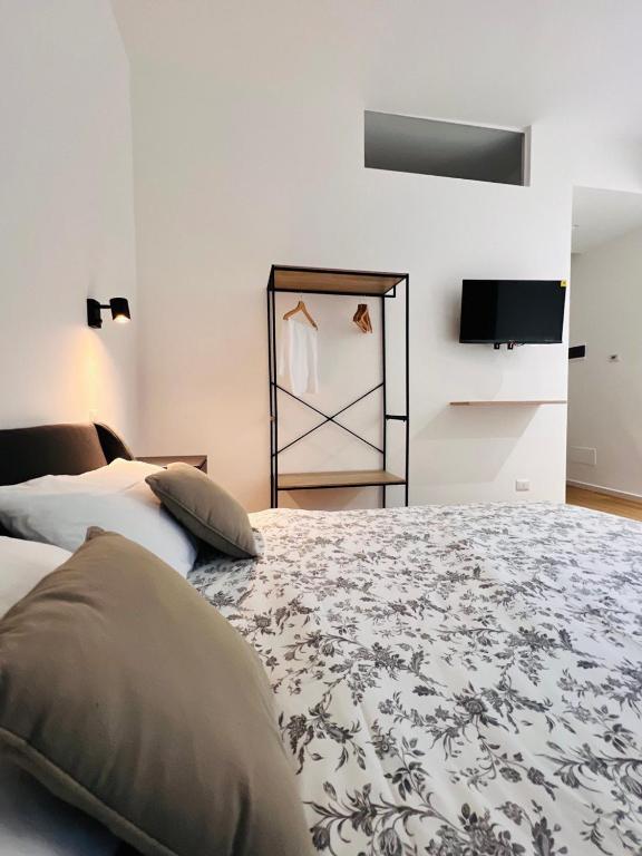 Finella Charming Rooms - 10