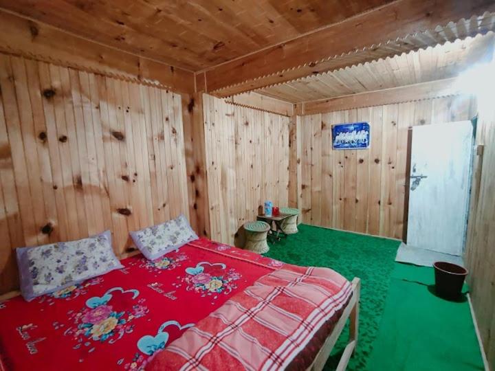 Homestay Shobhilas Malana cafe & home Stay, Malāna, India