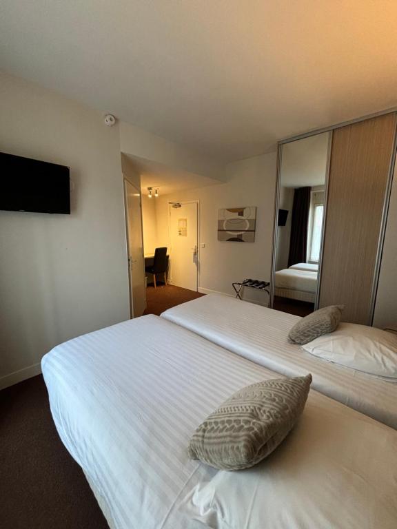 Contact Hotel Hôtel De Troyes - Habitación Doble Estándar