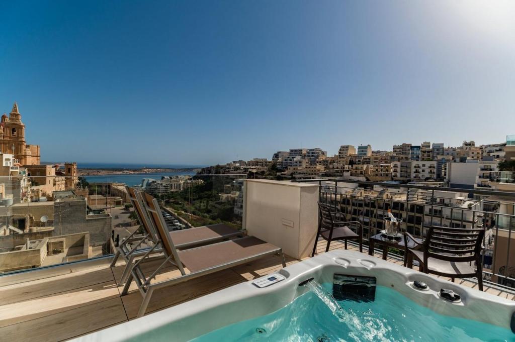 Maritim Antonine Hotel & Spa - Double Room With Balcony