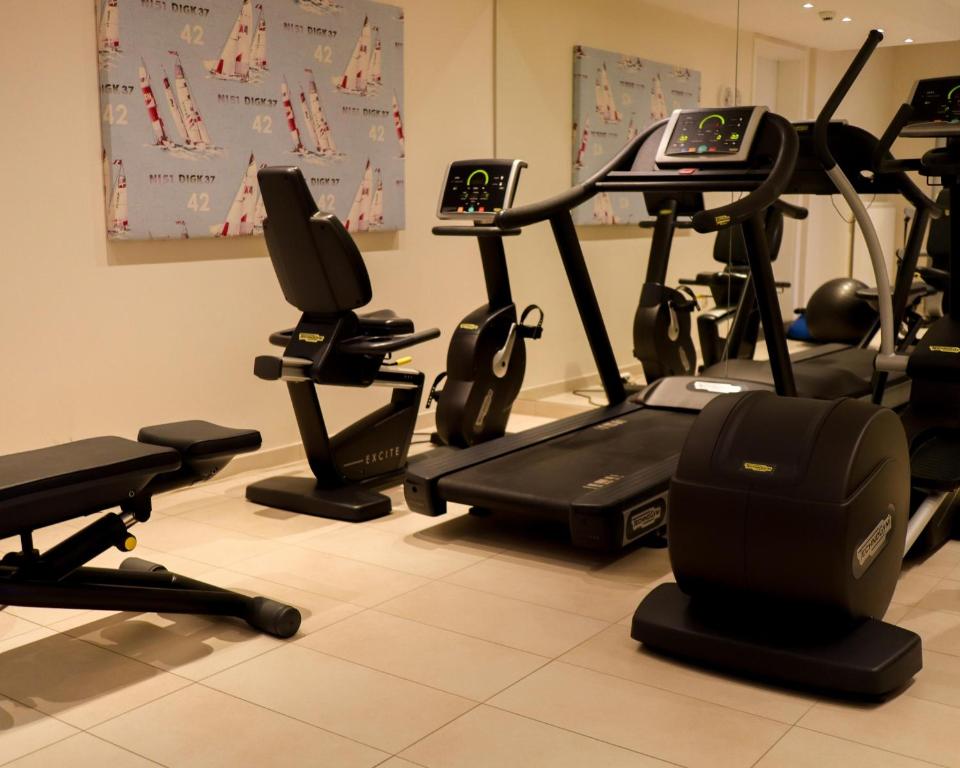 Fitness centrum a/nebo fitness zařízení v ubytování SeeHuus Lifestyle Hotel