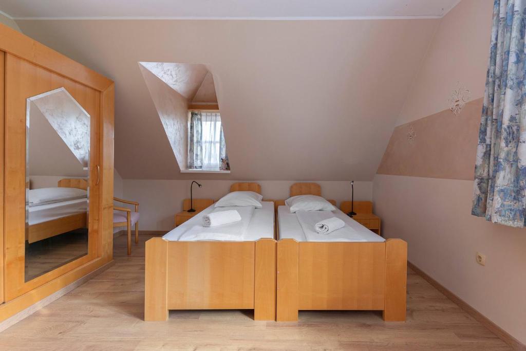 Hotel Burger Veniše - Habitación Doble Con Vista A La Montaña