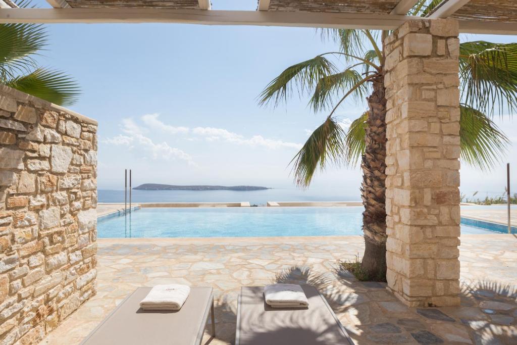 Bazén v ubytování Calme Boutique Hotel - Adults Only nebo v jeho okolí