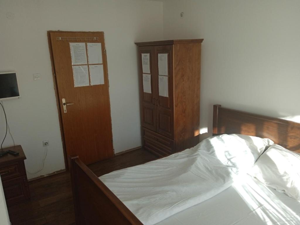 Postel nebo postele na pokoji v ubytování Sobe Nevenka