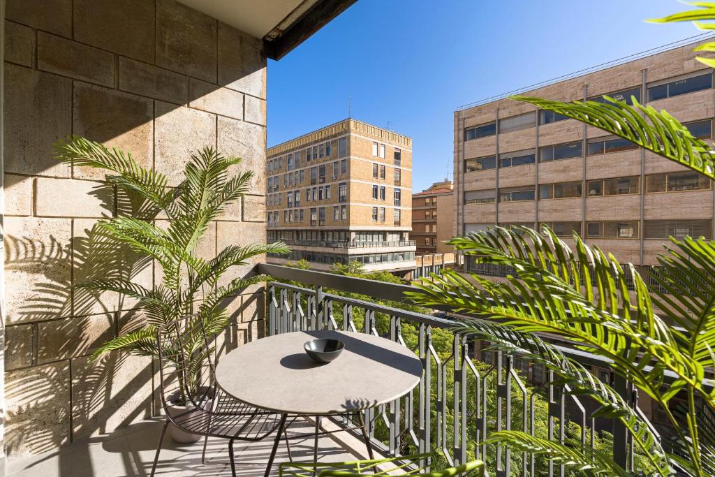 Aera Luxury Suites - 303 304 305 - 6