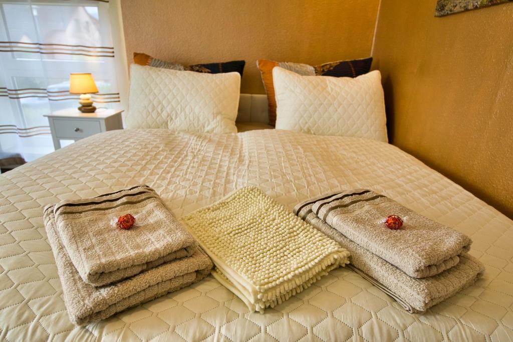Postel nebo postele na pokoji v ubytování myCozyPlace - Gemütliches Zimmer für Zwei
