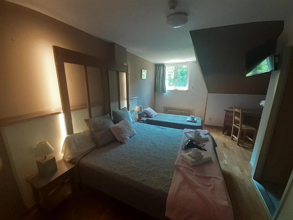 Balneario Casa Pallotti - Driepersoonskamer Met Eigen Badkamer