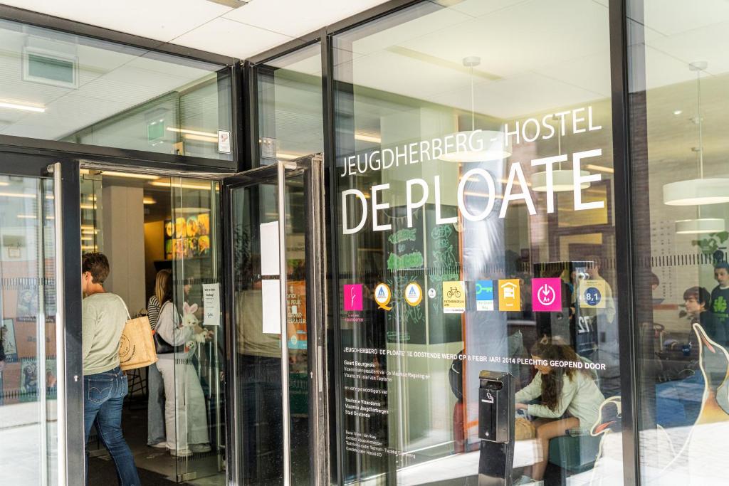 Certifikát, hodnocení, plakát nebo jiný dokument vystavený v ubytování De Ploate Hostel