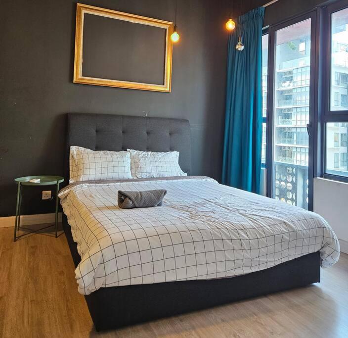 Katil atau katil-katil dalam bilik di KLCC Family Suite ArtePlus Level 32