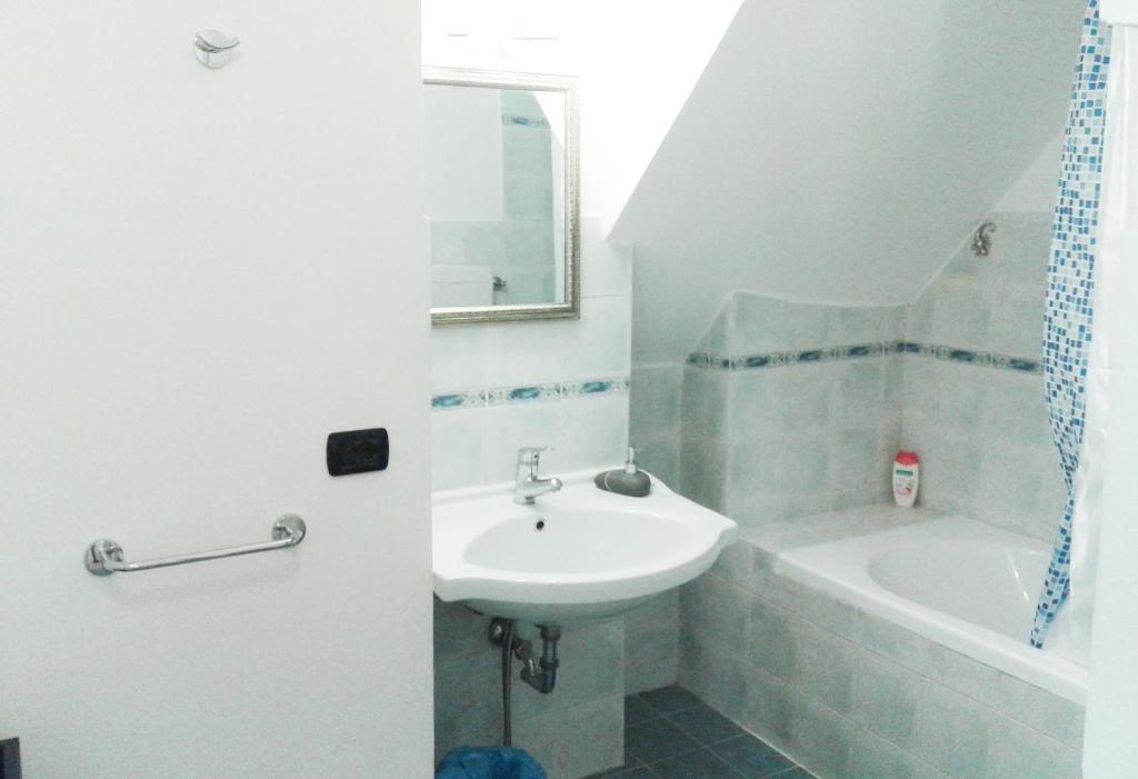 Koupelna v ubytování Lisetta Rooms