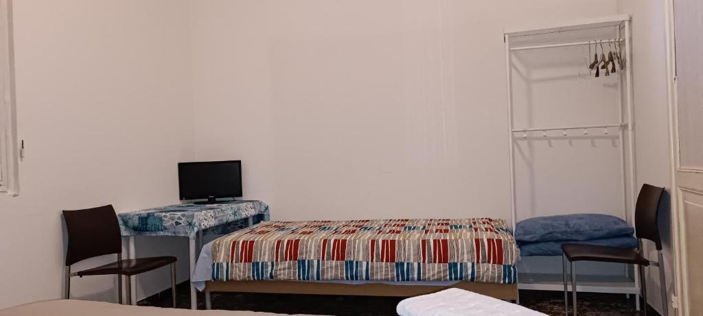 B&B Matteotti 23 - Double Room With Shared Bathroom