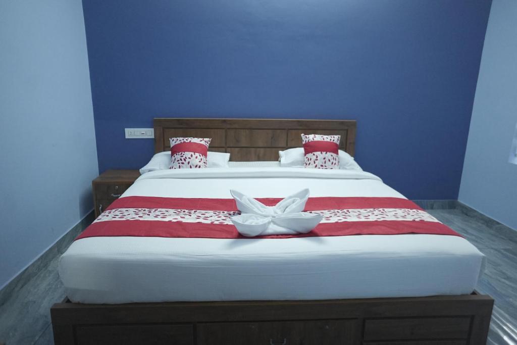 Postel nebo postele na pokoji v ubytování Luxe Hotel - Rooms & Villas Wayanad