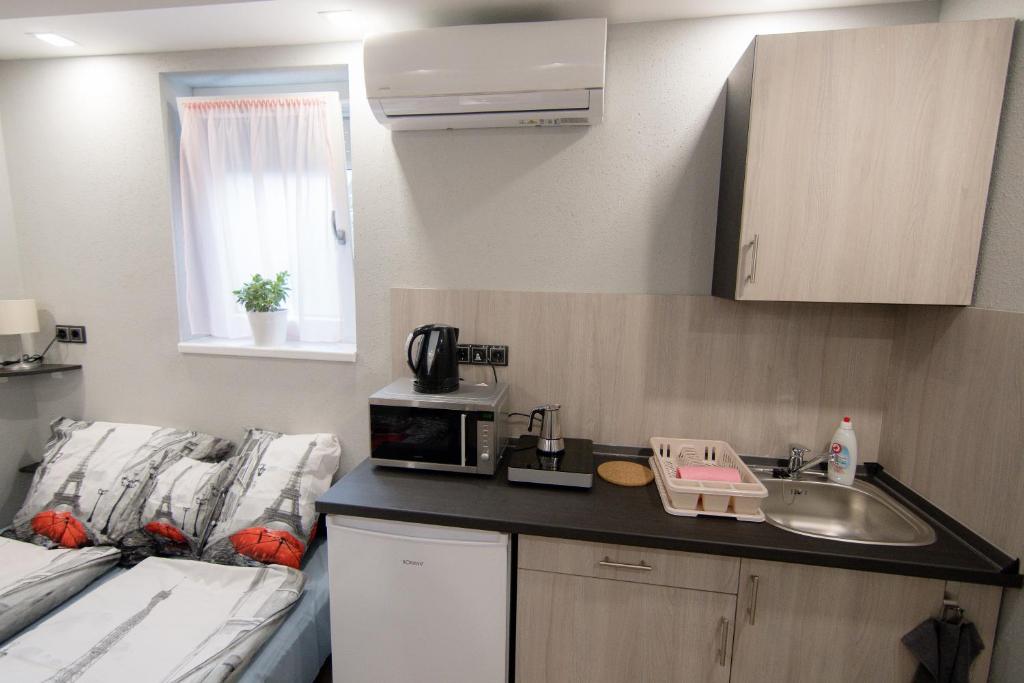 European Apartman Szeged - Apartamento De Estudio