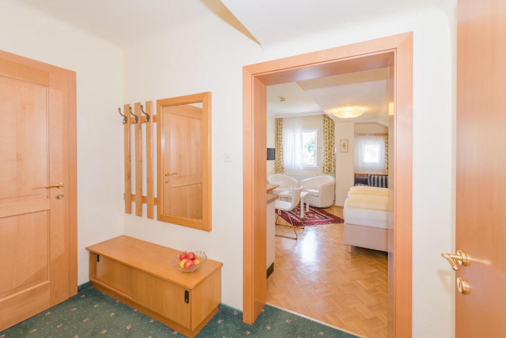 Postel nebo postele na pokoji v ubytování Landhaus Tritscher