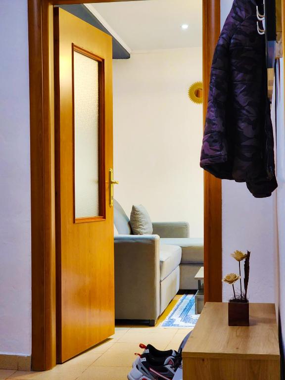 Tirana Center Apartment, 30m from center. - Image 9