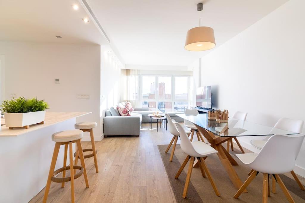 Andalucía 4 bedroom with parking FreshApartments