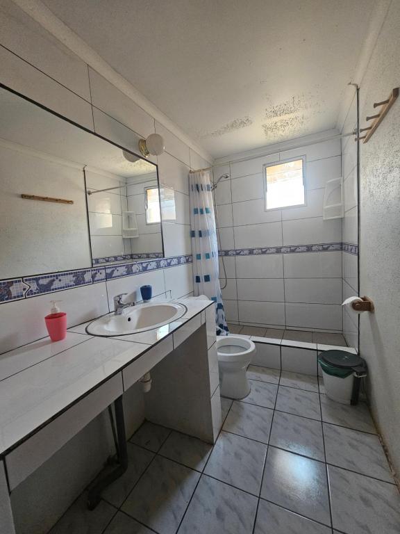 Hostal Casa los Duendes - Three-Bedroom House