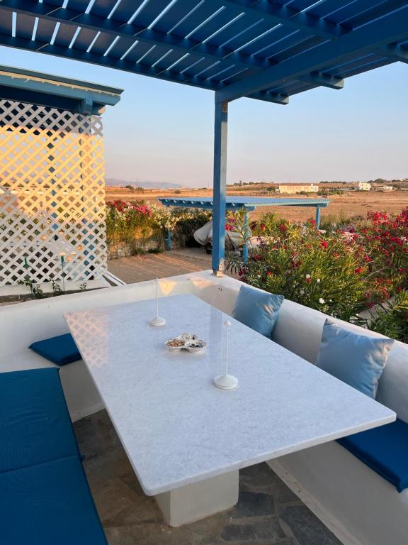 Balkón nebo terasa v ubytování Paros Home