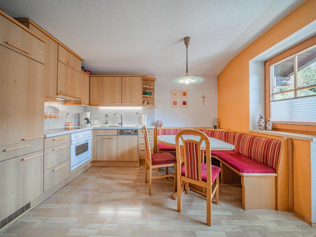Kuchyňa alebo kuchynka v ubytovaní Apartment Leiter