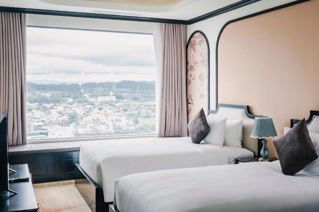 Suite Hạng Tổng Thống + Xe Đưa Đón Miễn Phí Đến Trung Tâm Thành Phố