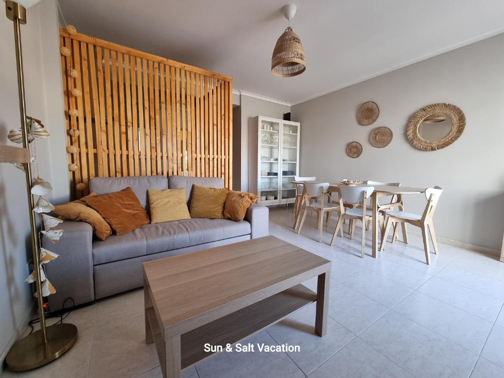 Cabanas de Tavira, Cute T2 around the corner to the water front